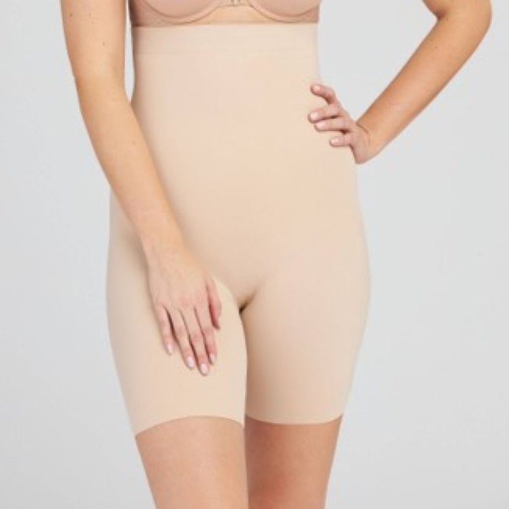 Assets by Spanx Shaping High-Waisted Mid-Thigh Short Pure Beige Size Small NWT